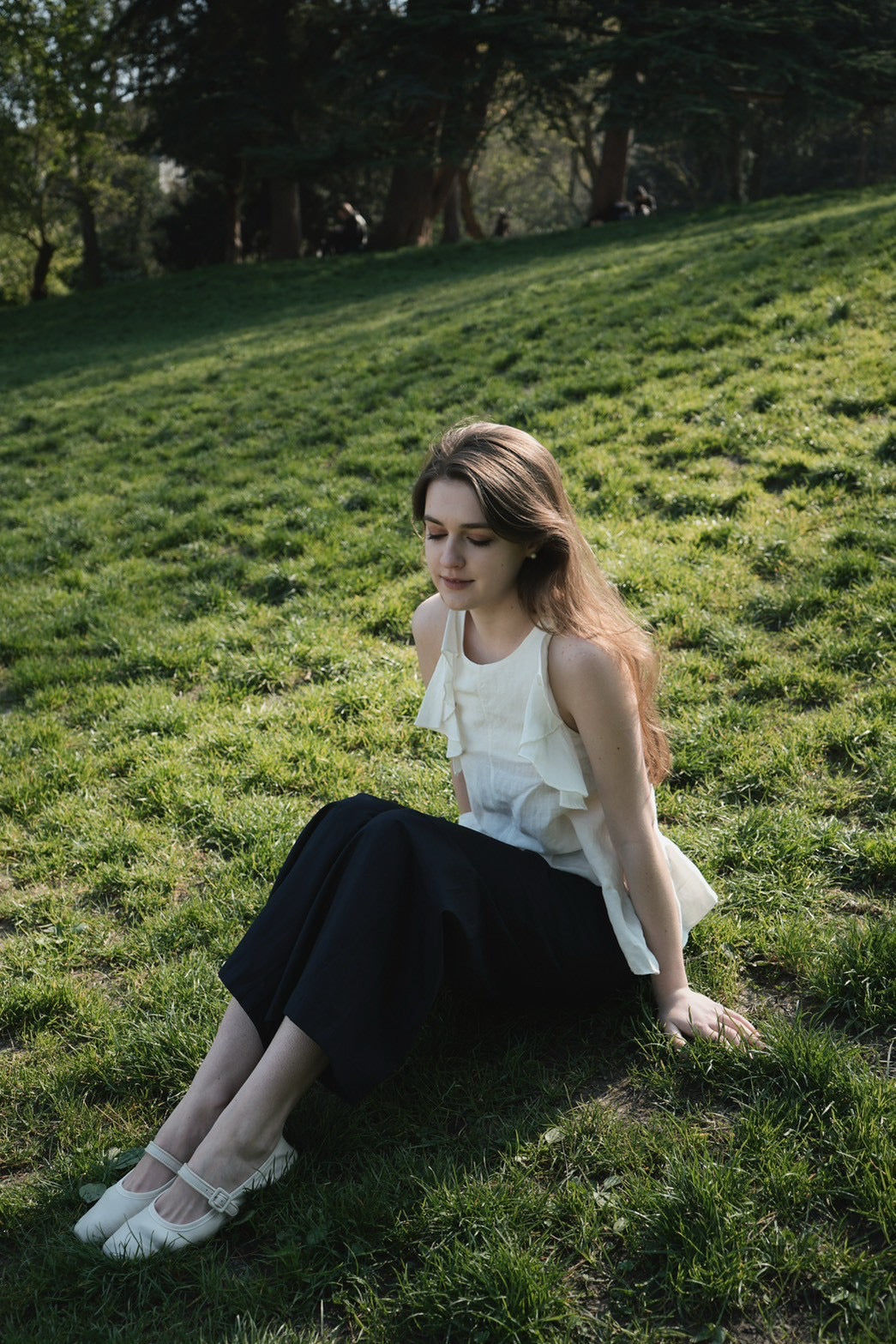 無袖荷葉邊背心上衣