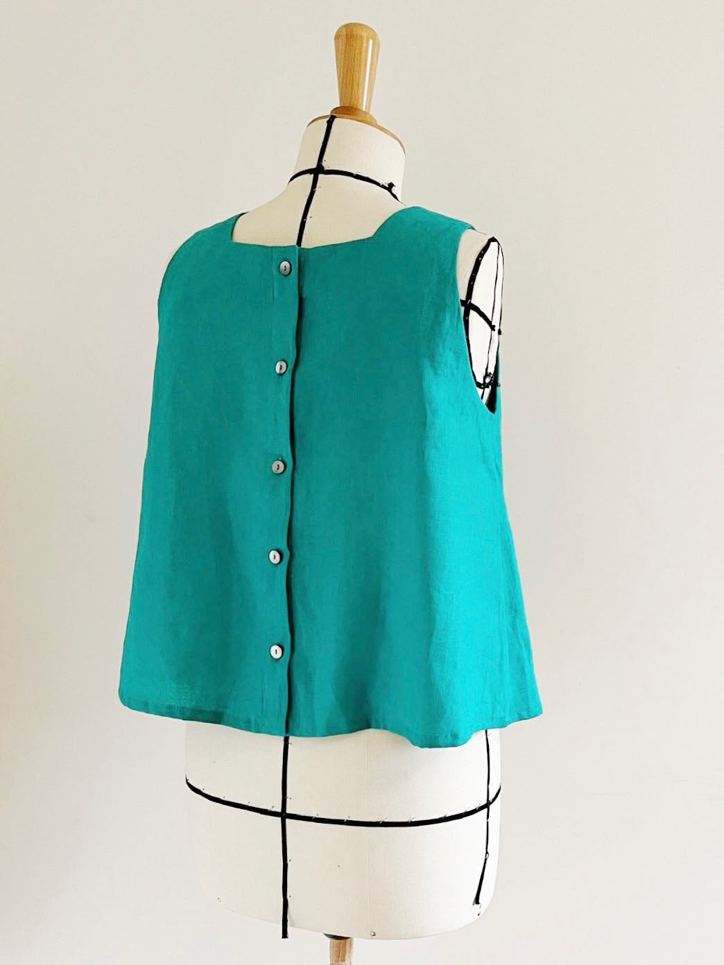 Back-Button Linen Vest Top (set)