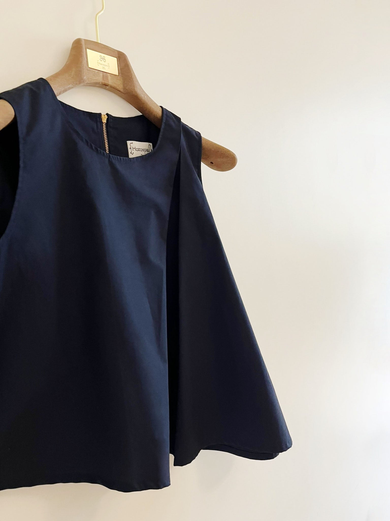 Asymmetrical Sleeveless Top (Set)